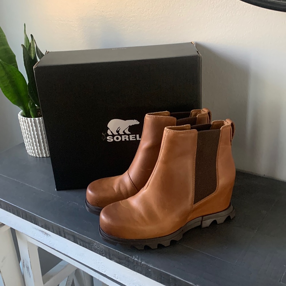 Joan of Arctic WedgeIII Chelsea WORN ONCE!